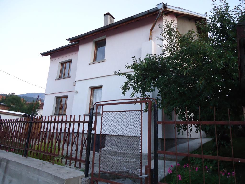 Guest House Ahp Mala Tsŭrkva Habitación foto