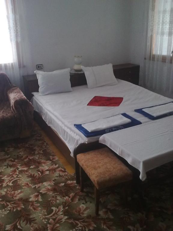 Guest House Ahp Mala Tsŭrkva Habitación foto