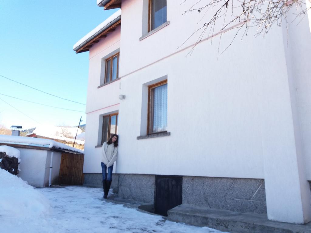 Guest House Ahp Mala Tsŭrkva Exterior foto