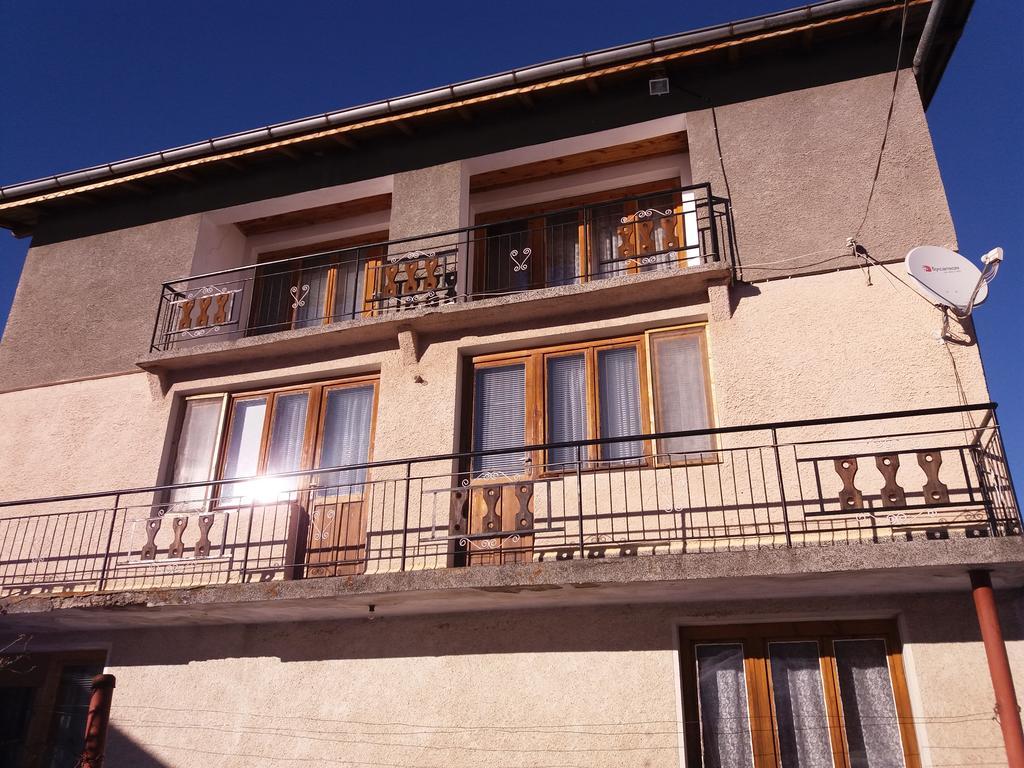 Guest House Ahp Mala Tsŭrkva Exterior foto